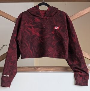 Canada Flag Cropped Hoodie - Women's Red Marble Pullover